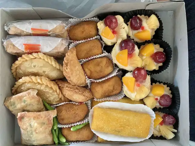 Gambar Makanan Toko Kue Vivi 12