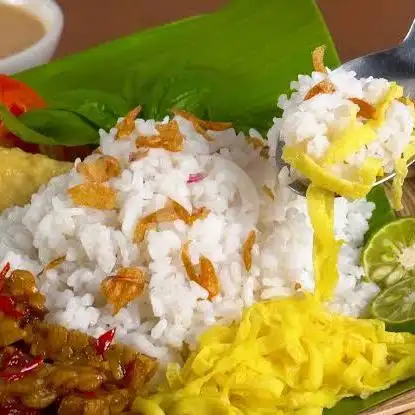 Gambar Makanan Nasi Kuning, Nasi Uduk, Nasi Goreng Raja Nusantara, Dago 9