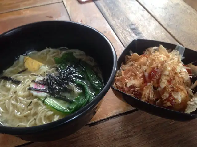 Gambar Makanan Raito Sushi Ramen Bar 3