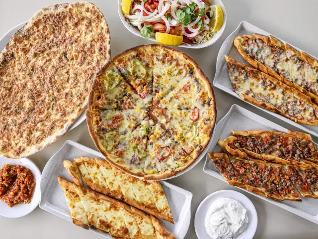 Adım Pizza'nin yemek ve ambiyans fotoğrafları 1