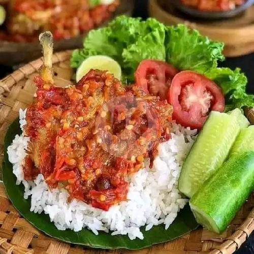 Gambar Makanan Ayam Geprek Dan Pisang Krispi Ocha, Bumimanti 2 3