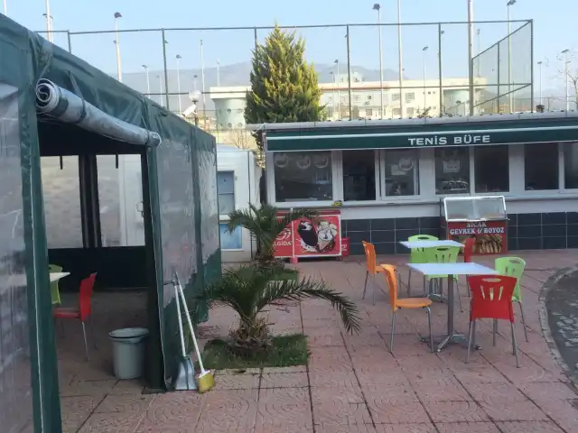 UTEM Tenis Cafe'nin yemek ve ambiyans fotoğrafları 2
