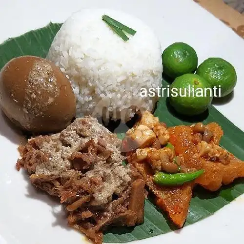 Gambar Makanan Gudeg Bu Tjitro & Bakpia Kumalasari, Kelapa Gading 9