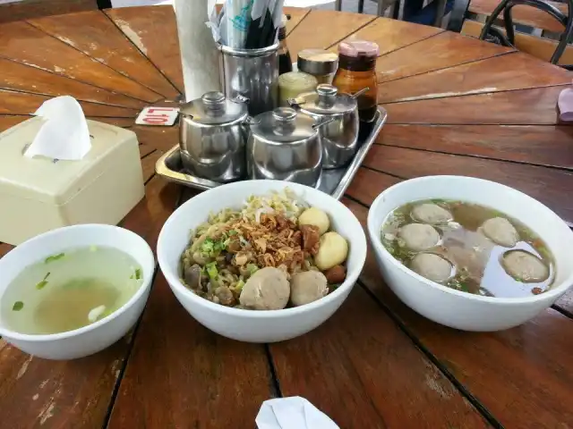 Gambar Makanan Bakmi Golek Lippo Cikarang 15