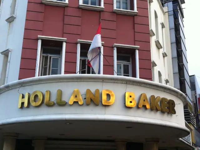 Gambar Makanan Holland Bakery 9