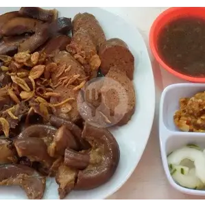 Gambar Makanan Babi Cik Lulu, Pujasera Tay Kak Sie 2