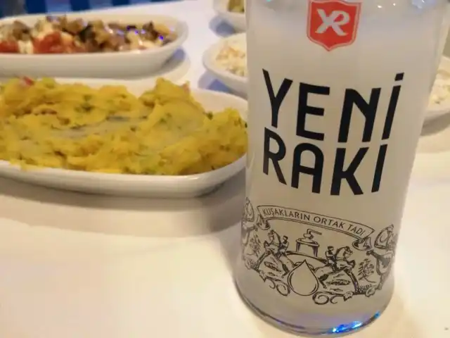 Kalamış Meyhanesi'nin yemek ve ambiyans fotoğrafları 3