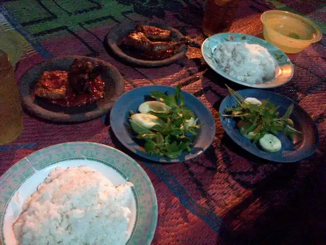 Gambar Makanan Warung Lesehan Parahiyangan 5