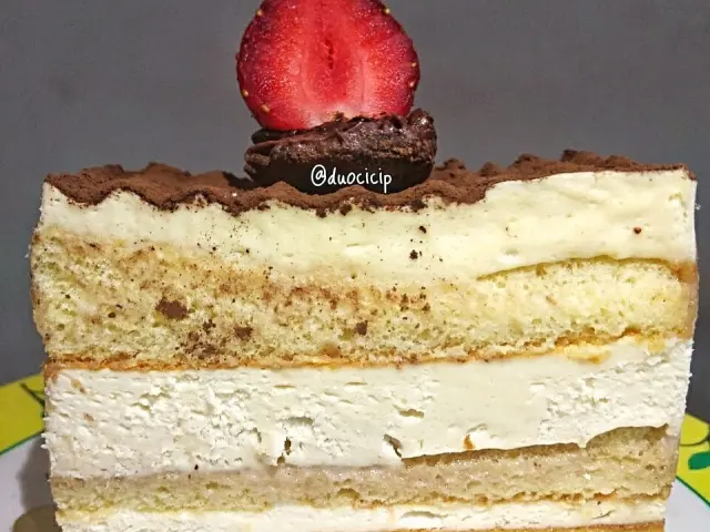 Gambar Makanan Capital Bakery & Cake 2