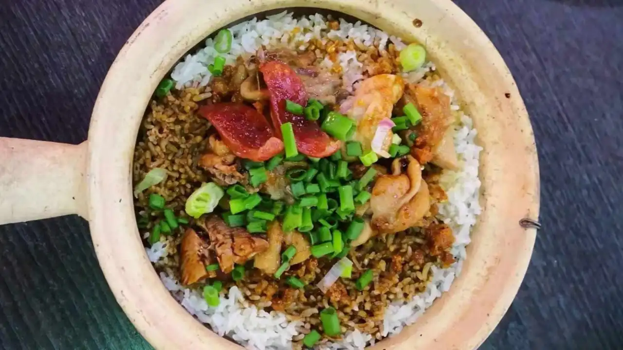 Claypot Chicken Rice @ DM Food Court