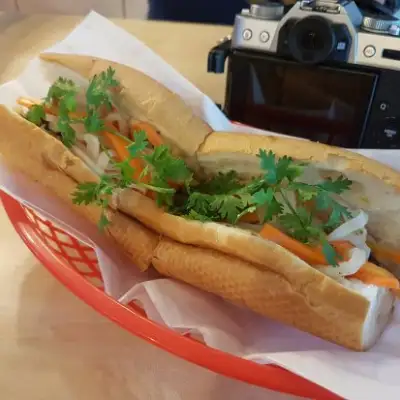Banh Mi Vietnamese Sandwich Eatery