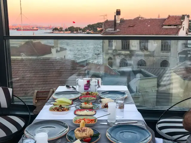 Ya Sonra Karaköy'nin yemek ve ambiyans fotoğrafları 4