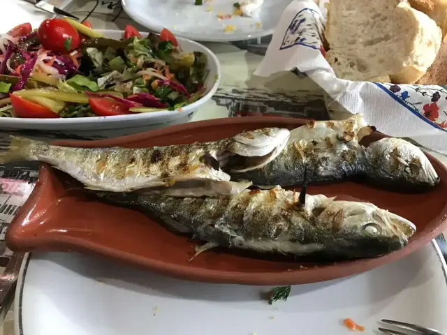 Riva Balıkçısı Faruk'nin yemek ve ambiyans fotoğrafları 1