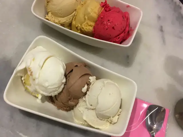 Della Nonna Gelato & Cafe'nin yemek ve ambiyans fotoğrafları 5