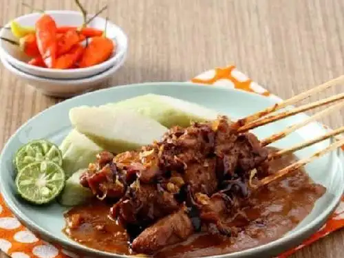 Sate Madura Ayam Dan Kambing Cak Holil-Pasar Baru