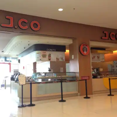 J.Co Donuts & Coffee