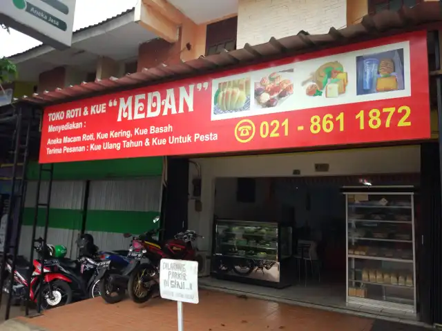 Gambar Makanan Toko Roti Medan 5