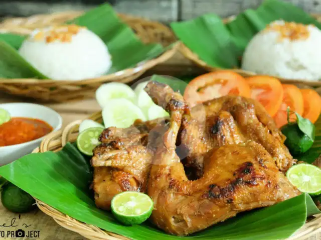Gambar Makanan Ayam Bakar Cha Cha, Muara Karang 2