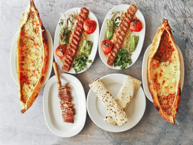 Cağ Kebabı Yavuz Usta'nin yemek ve ambiyans fotoğrafları 1