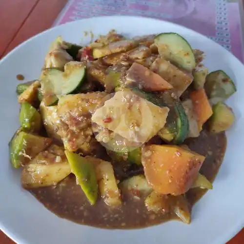 Gambar Makanan Bubur Candil & Rujak Buah Ny Sahdili, Sebelahnya ROCKET CHICKEN 2