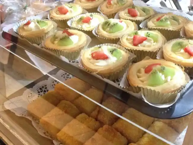 Gambar Makanan Sepotong Kue 12