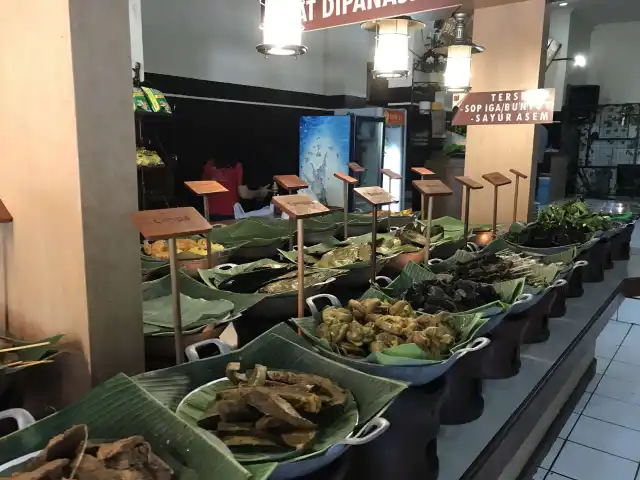 Gambar Makanan Warung Nasi Ampera 15