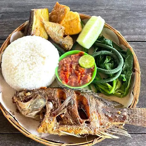 Gambar Makanan Ayam Penyet Nasi Tempong Siska 13