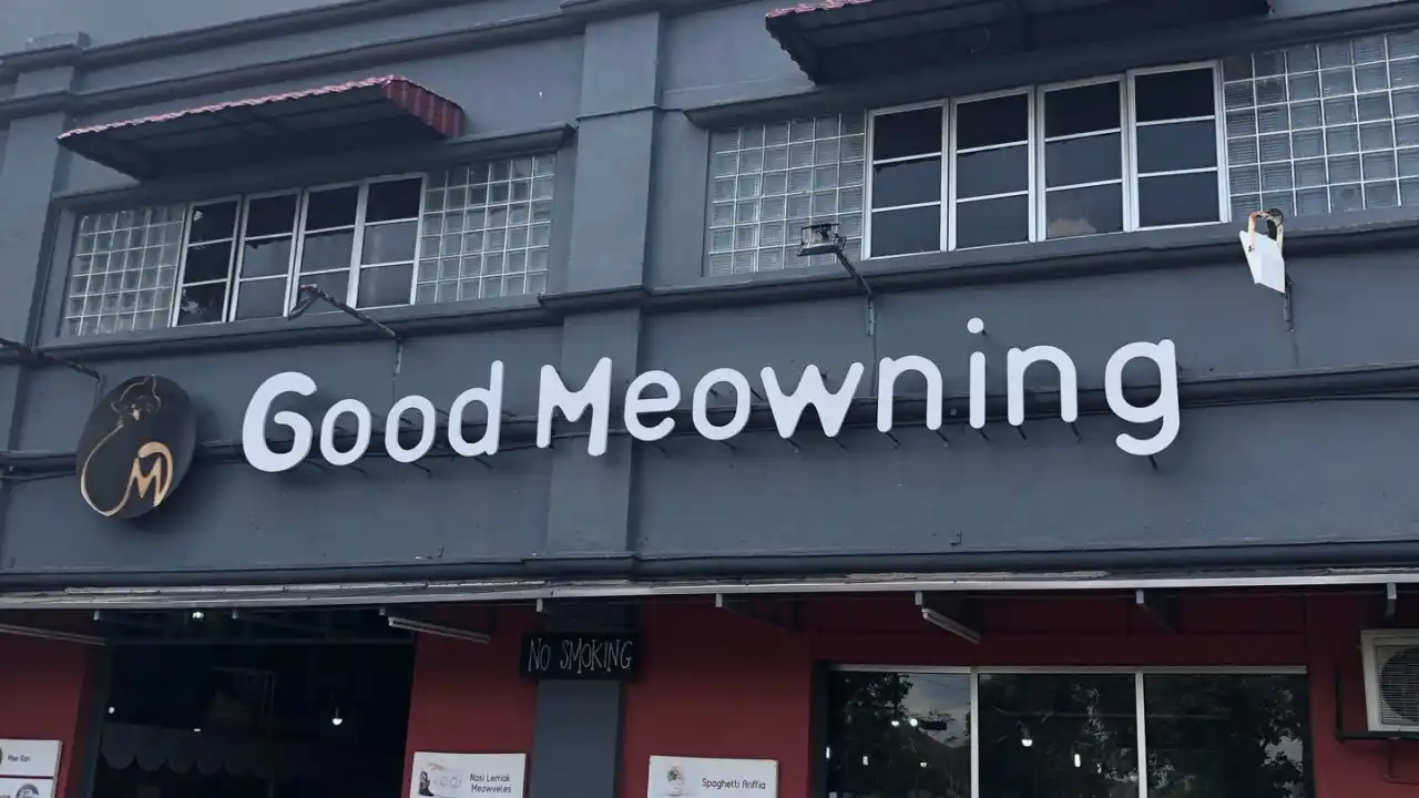 Good Meowning Cafe