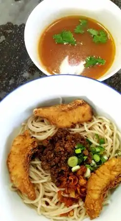 SK Seafood Noodles Restaurant Food Photo 2