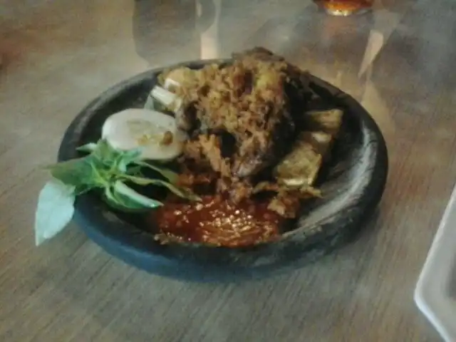 Gambar Makanan @home resto & cafe 15