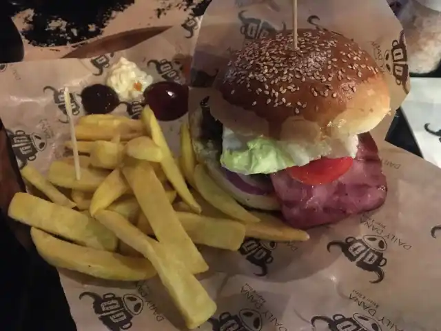 Daily Dana Burger & Steak'nin yemek ve ambiyans fotoğrafları 64