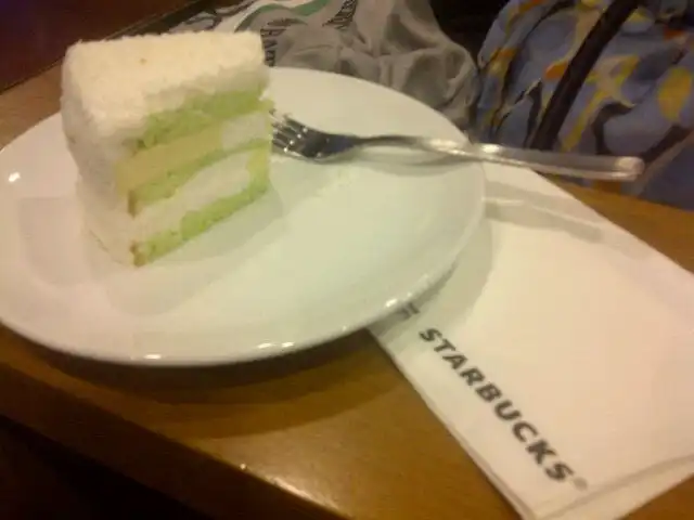 starbucks d'prima hotel