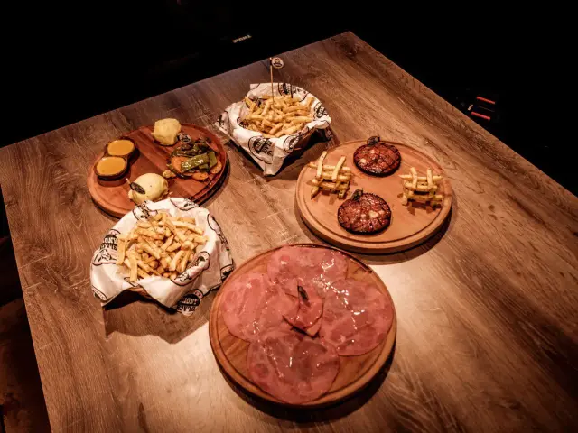 Black Angus Steak - Burger House & Coffee'nin yemek ve ambiyans fotoğrafları 3