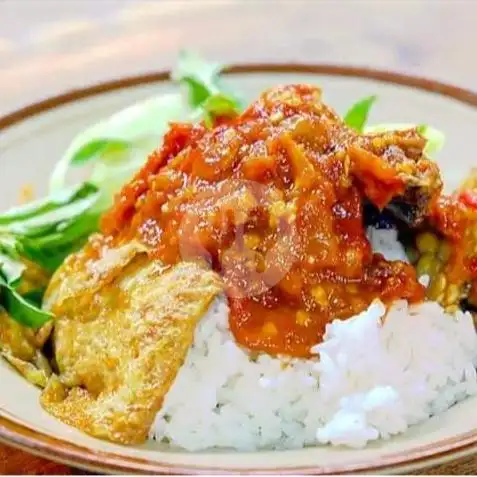 Gambar Makanan Lalapan Pedas dan Soto Ayam, Kuta Utara 9