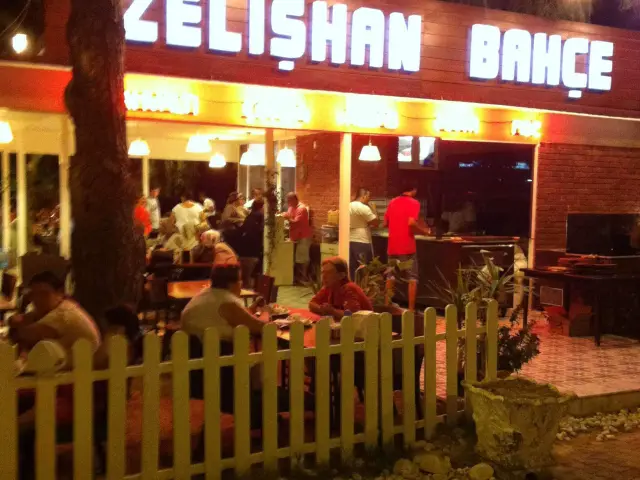 Zelishan'nin yemek ve ambiyans fotoğrafları 1