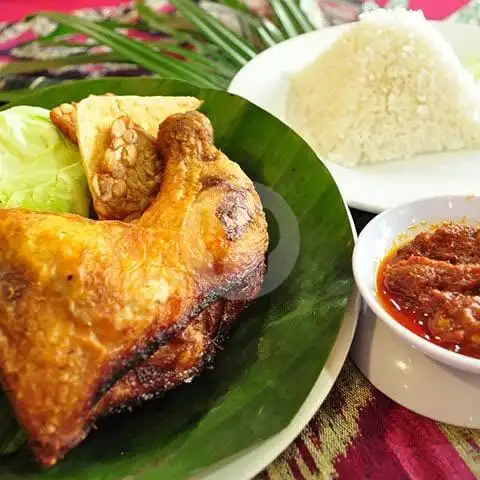 Gambar Makanan Nasi Goreng Dan Nasi Kapau Uda Tanjung, Jl Darusalam 19
