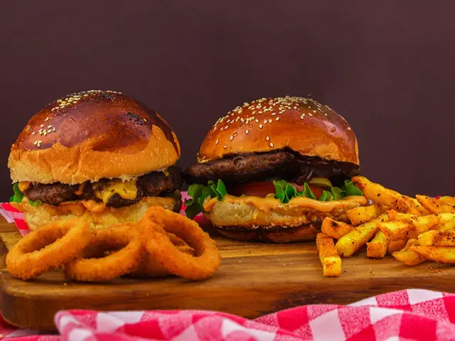 Etoba Express Burger & Köfte'nin yemek ve ambiyans fotoğrafları 1