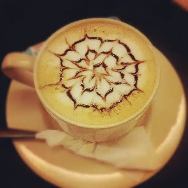 Gambar Makanan Ninotchka Coffee Parlour & Diner 13