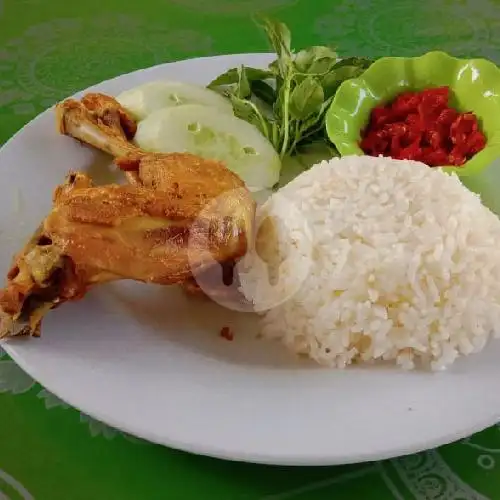 Gambar Makanan Ayam Kampung Goreng Kremes Bu Siti, Wonogiri Kota 4