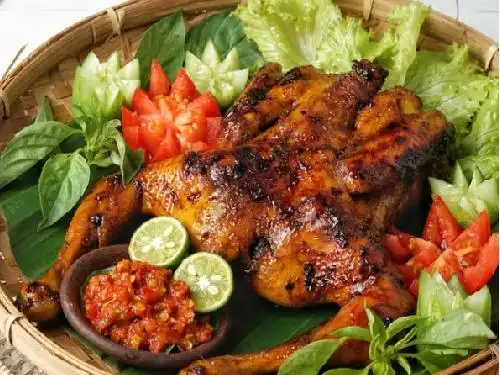 Ayam Bakar Mr. Su, Dome