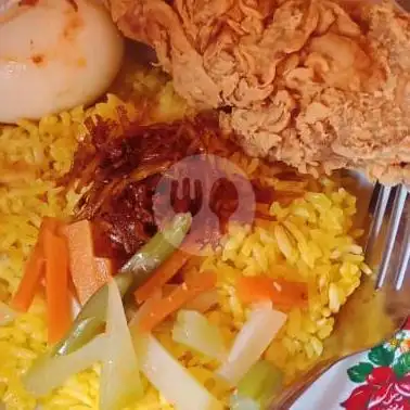 Gambar Makanan Warung Nasi Kuning Berkah, Tinumbu 17