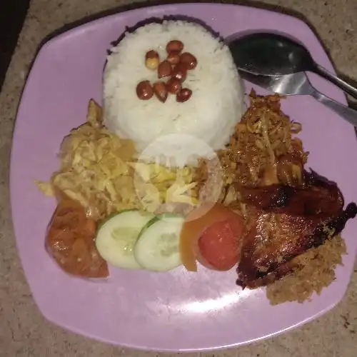 Gambar Makanan Nasi Kuning Jamur dan Geprek Krispi Bu Penika, Pogung Kidul 9