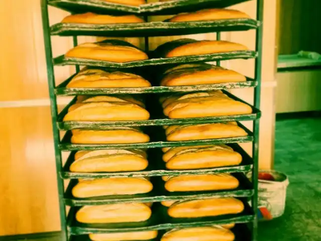 Akay Ekmek Fabrikasi'nin yemek ve ambiyans fotoğrafları 1
