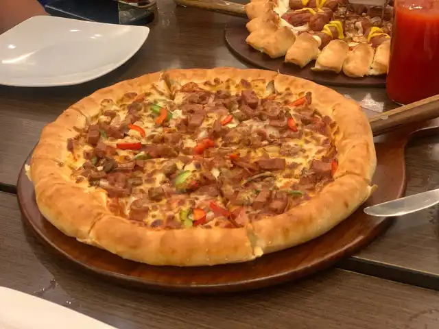 Gambar Makanan Pizza Hut 9