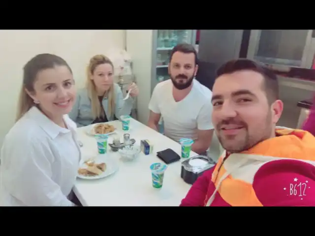 Tarihi Yaşayanlar Börekçisi'nin yemek ve ambiyans fotoğrafları 17