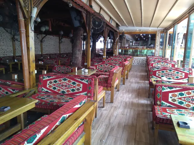 Baba Oğul Nargile Cafe & Kebap Restaurant'nin yemek ve ambiyans fotoğrafları 3