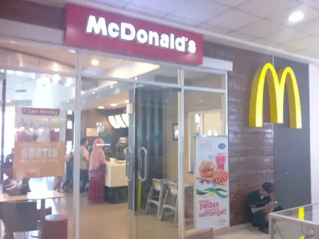 Gambar Makanan McDonald's 8