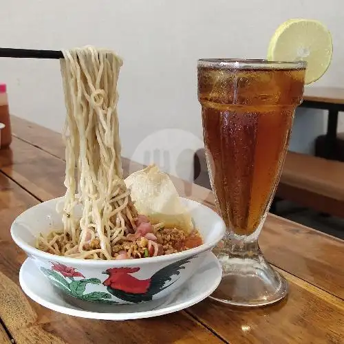 Gambar Makanan Mie Pangsit Habiby, Lamteh 12