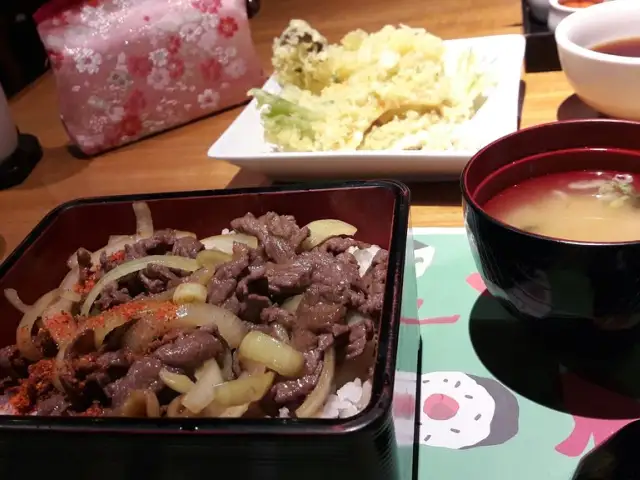 Gambar Makanan Midori Japanese Restaurant 18