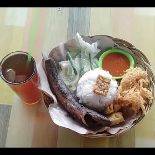 Gambar Makanan Warung Muslim Mbak Yeni, Denpasar 3